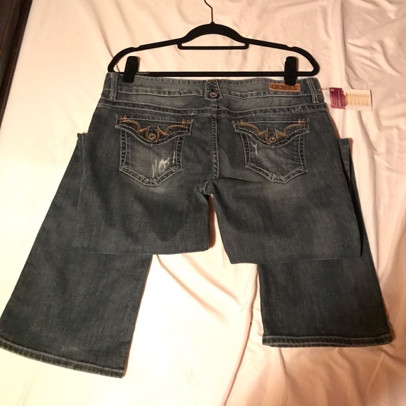 GUESS Jeans Size 32 EUC - Picture 2 of 2